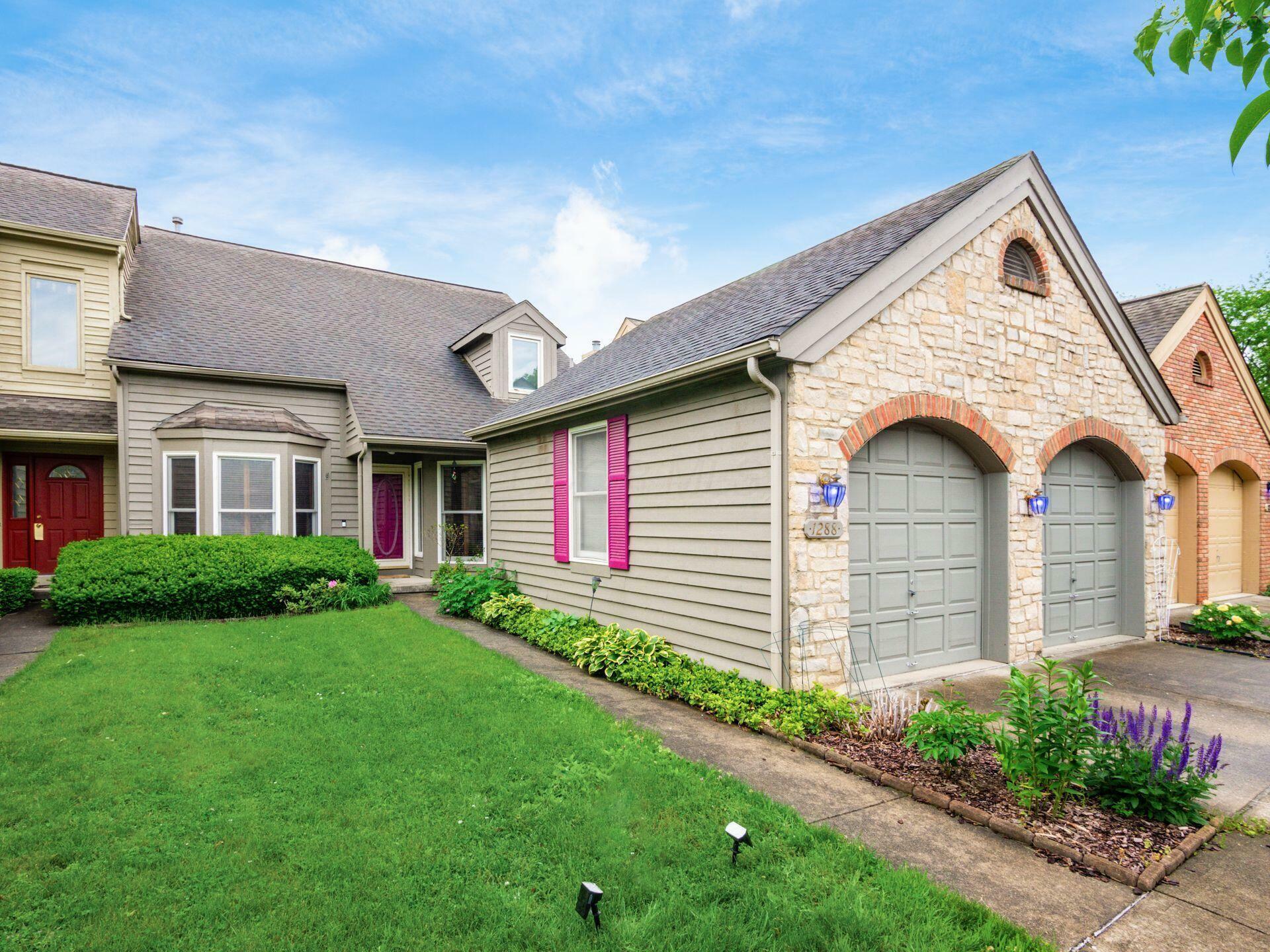 Property Photo: 1288 Millstone Square OH 43081