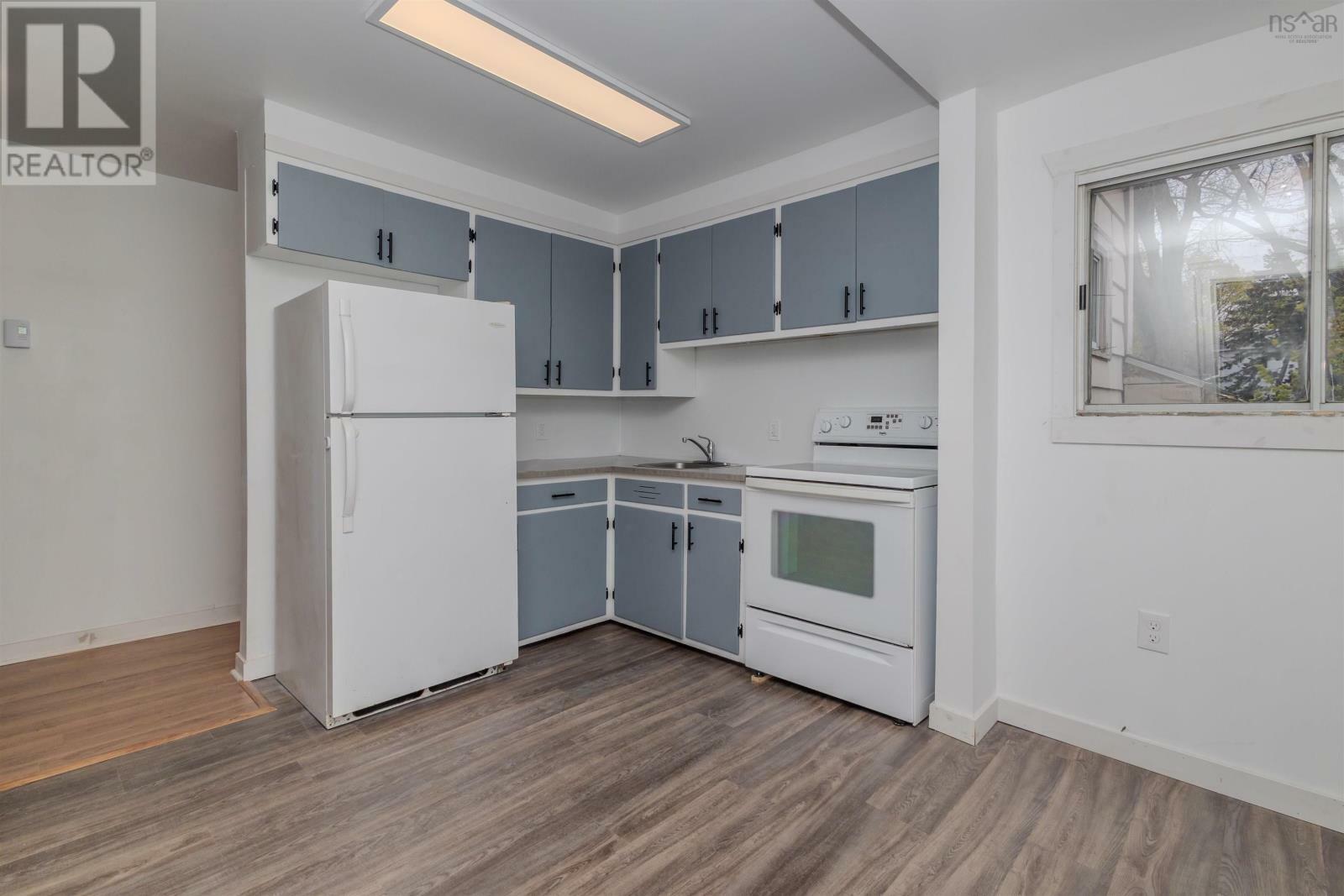 Property Photo:  174 Brookland Street  NS B1P 5B6 