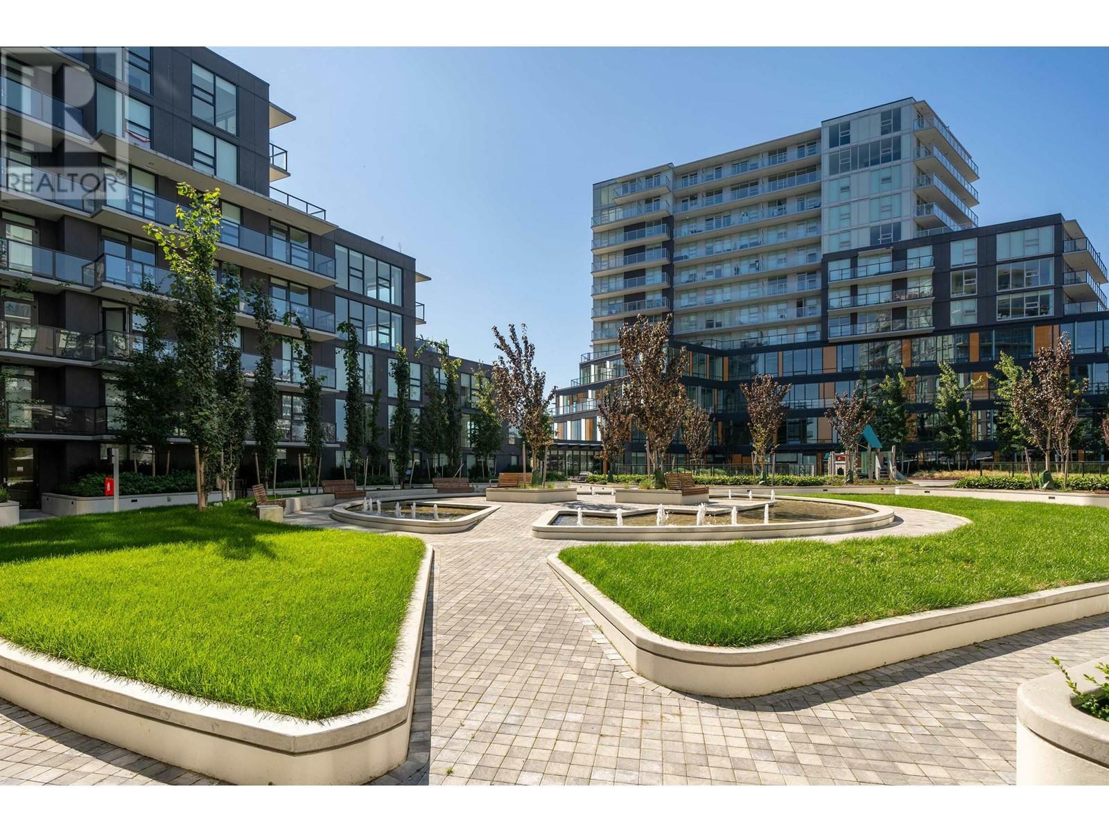Photo de la propriété:  6655 Buswell Street 711  BC V6Y 0M4 