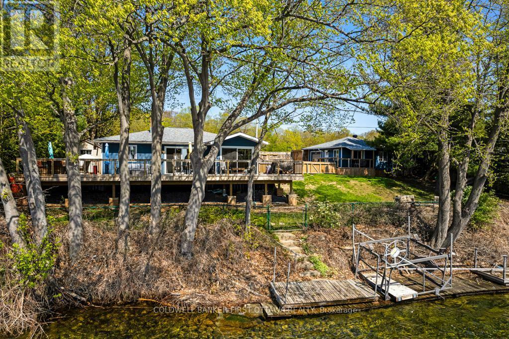 Property Photo: 889 Jones Point Road ON K7H 3C7