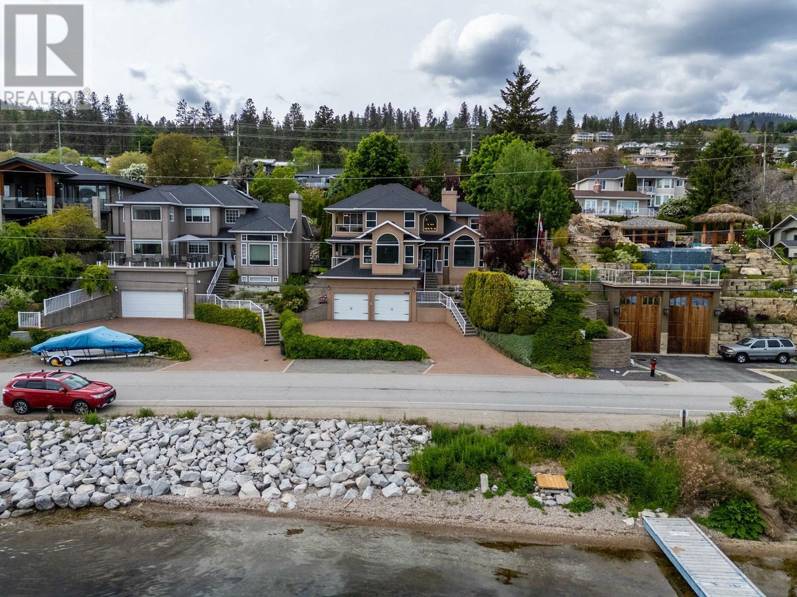 Property Photo: 3838 Beach Avenue BC V0H 1X1