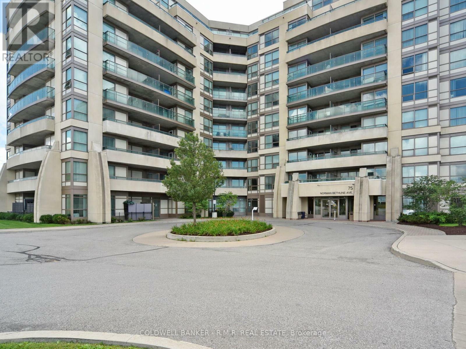 Photo de la propriété: 75 Norman Bethune Avenue 211 ON L4B 0B6