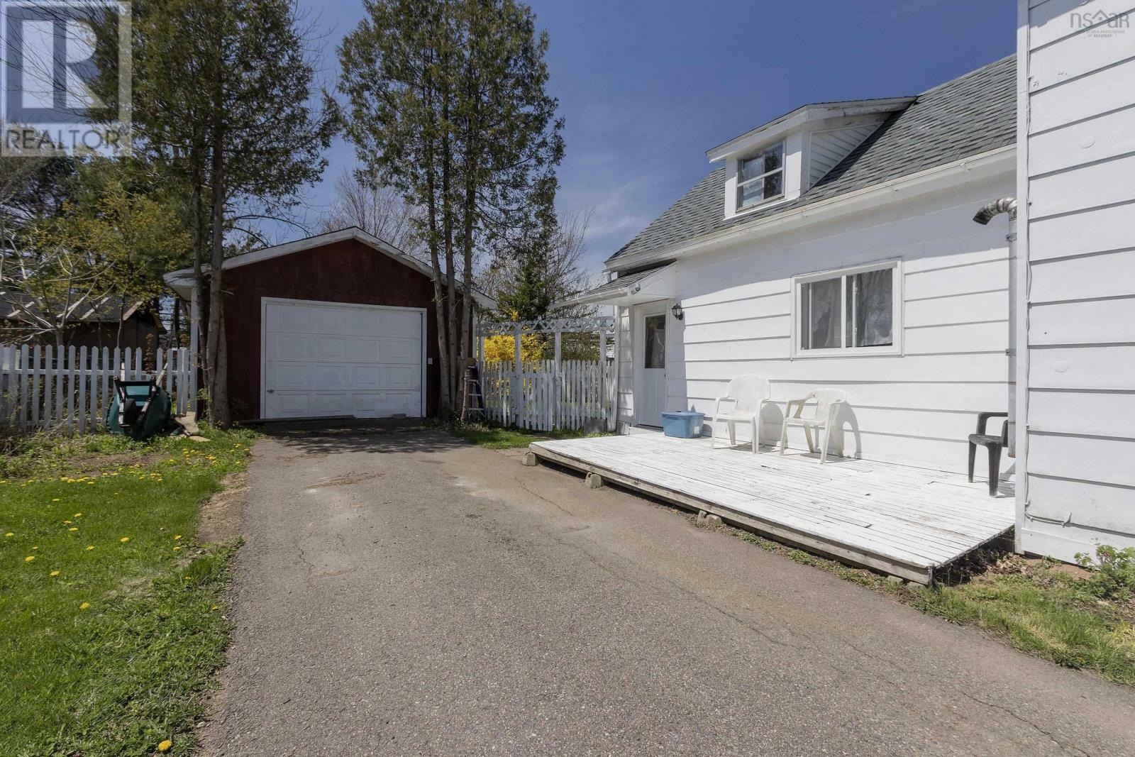 Property Photo: 49 Chapel Street NS B0M 1S0