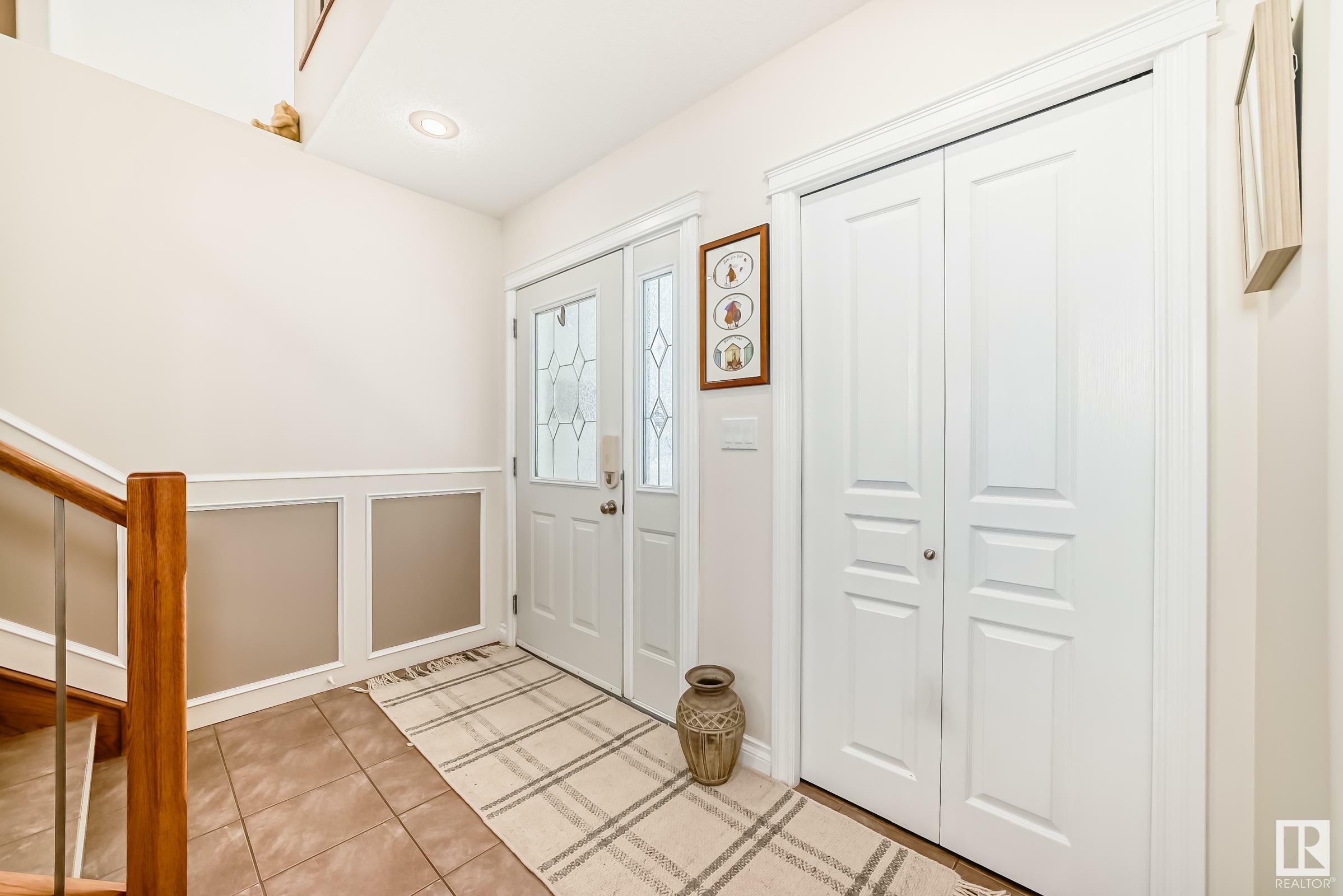 Property Photo: 5303 44 Street AB T9A 3P2