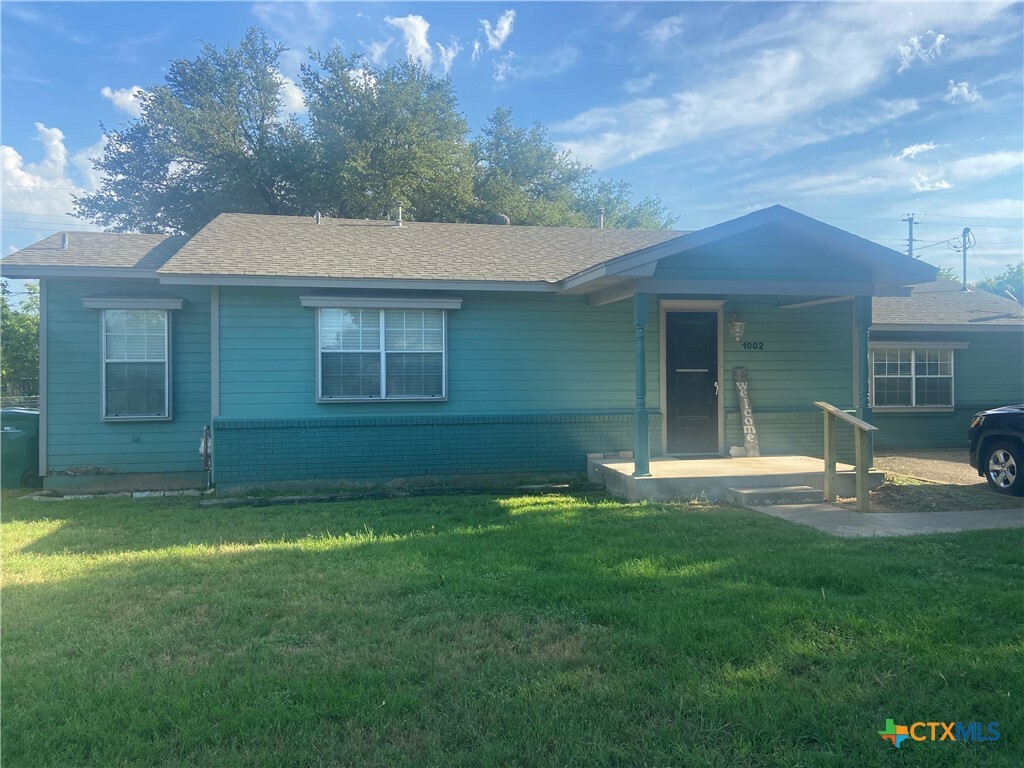 Property Photo: 1002 Magnolia Street TX 76513