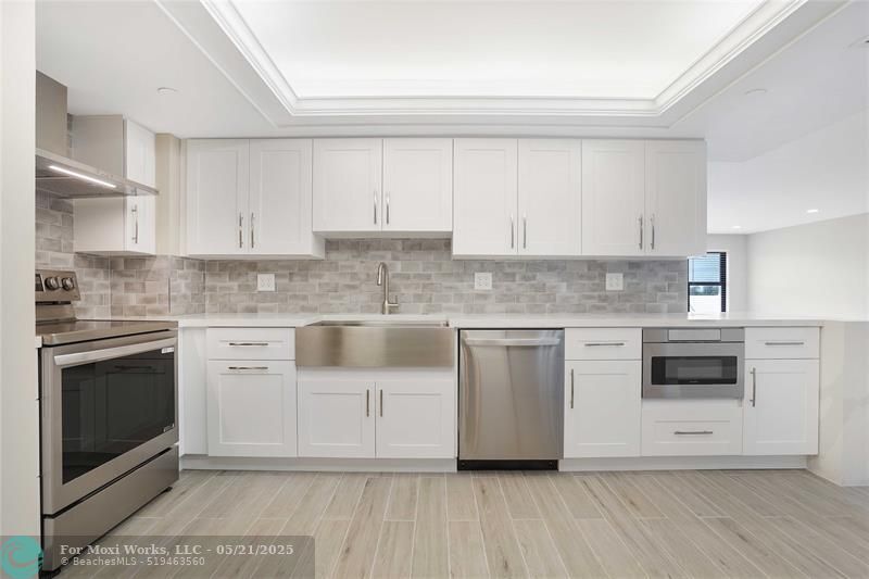 Property Photo: 3200 Port Royale Dr N 705 FL 33308