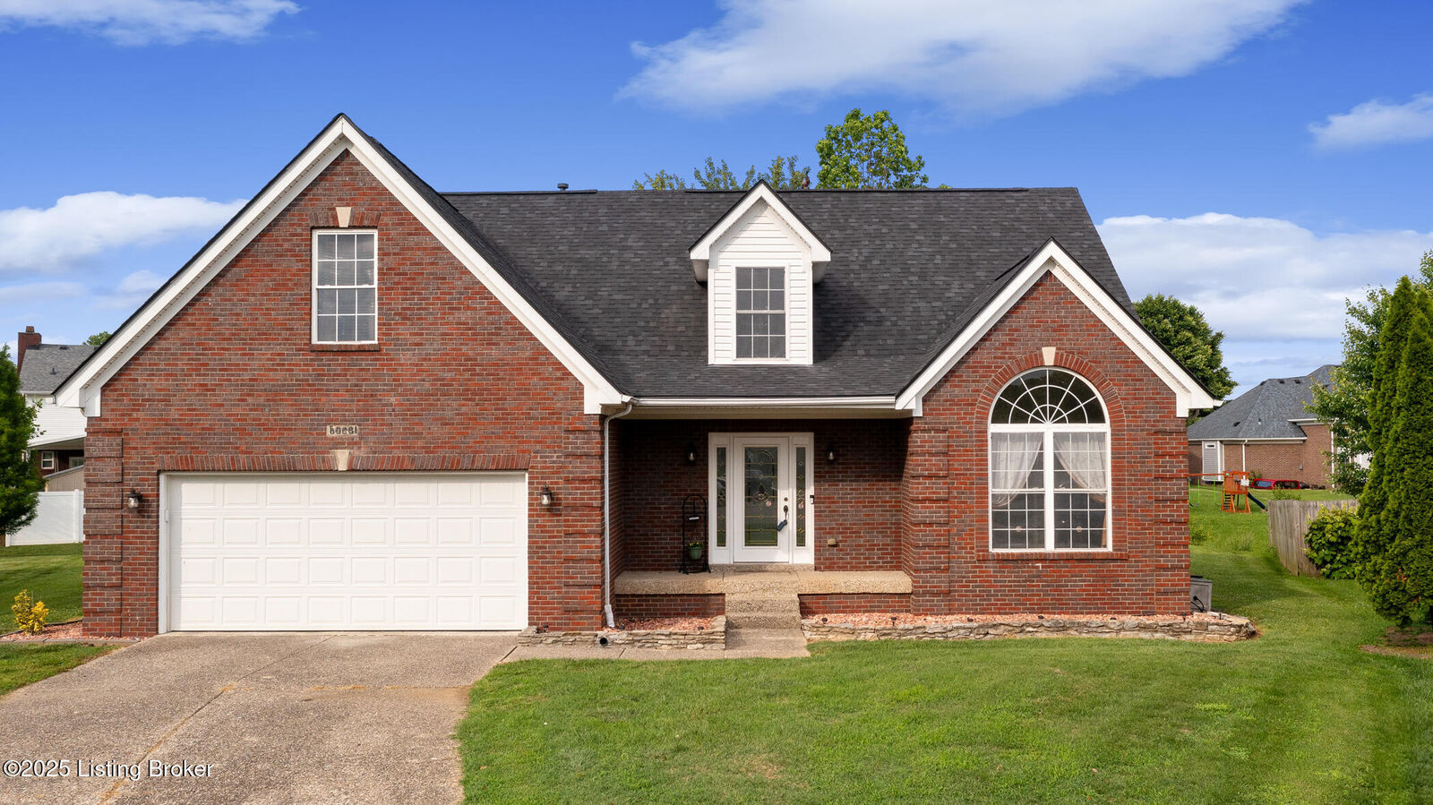 Property Photo:  6820 Grandfield Rd  KY 40258 