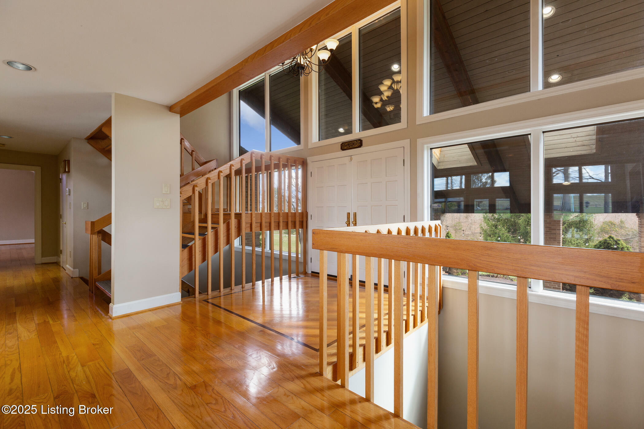 Property Photo: 8006 Shenandoah Ln IN 47136