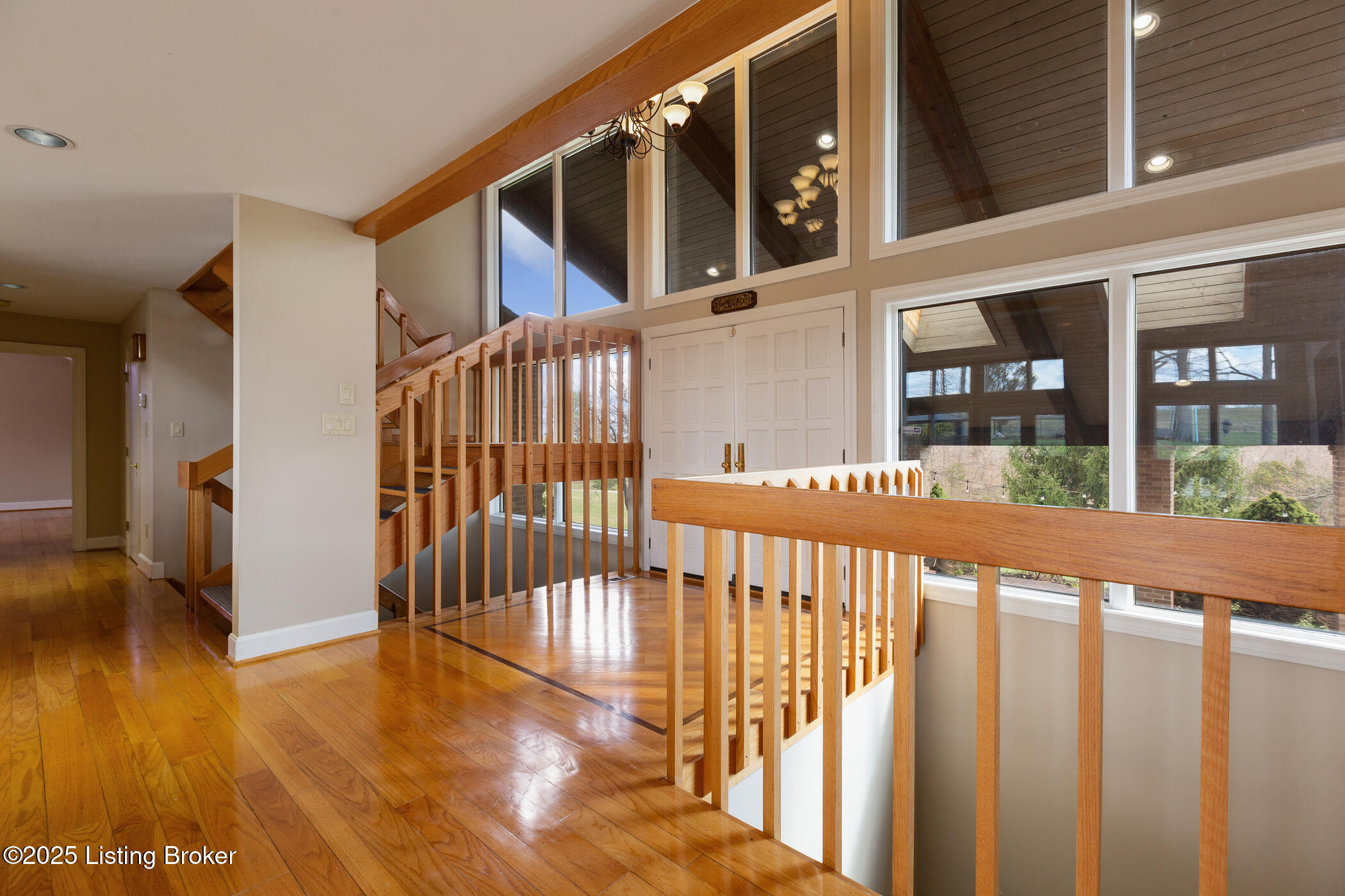 Property Photo: 8006 Shenandoah Ln IN 47136