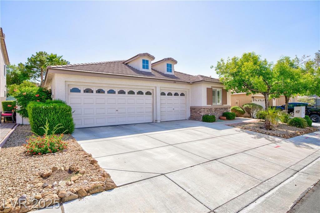 Property Photo: 270 New River Circle NV 89052