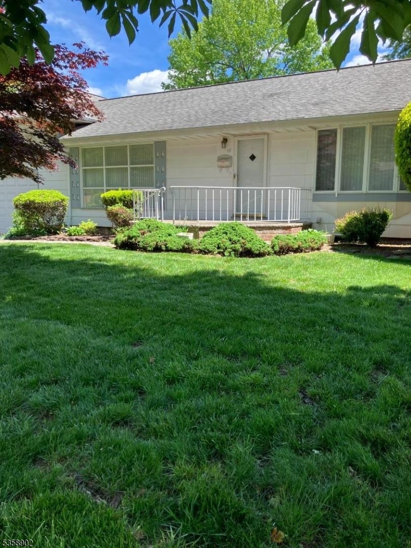 Property Photo: 18 Blake Dr NJ 07066