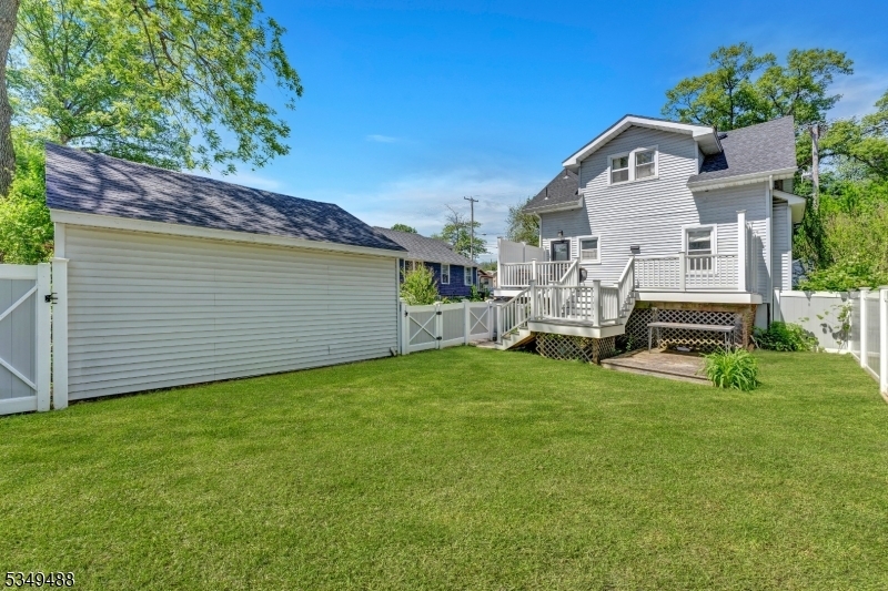 Property Photo: 19 Merrie Trl NJ 07834
