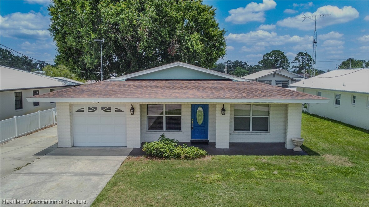 956 Shamrock Drive  Sebring FL 33875 photo