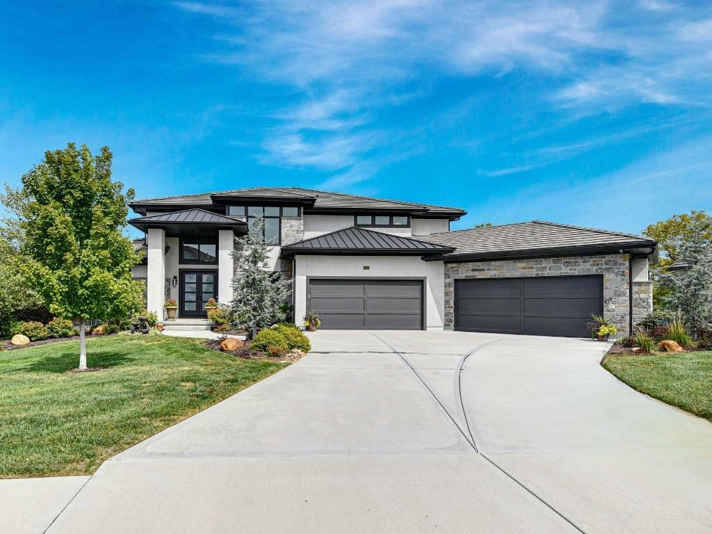 Property Photo:  25260 W 104th Place  KS 66061 
