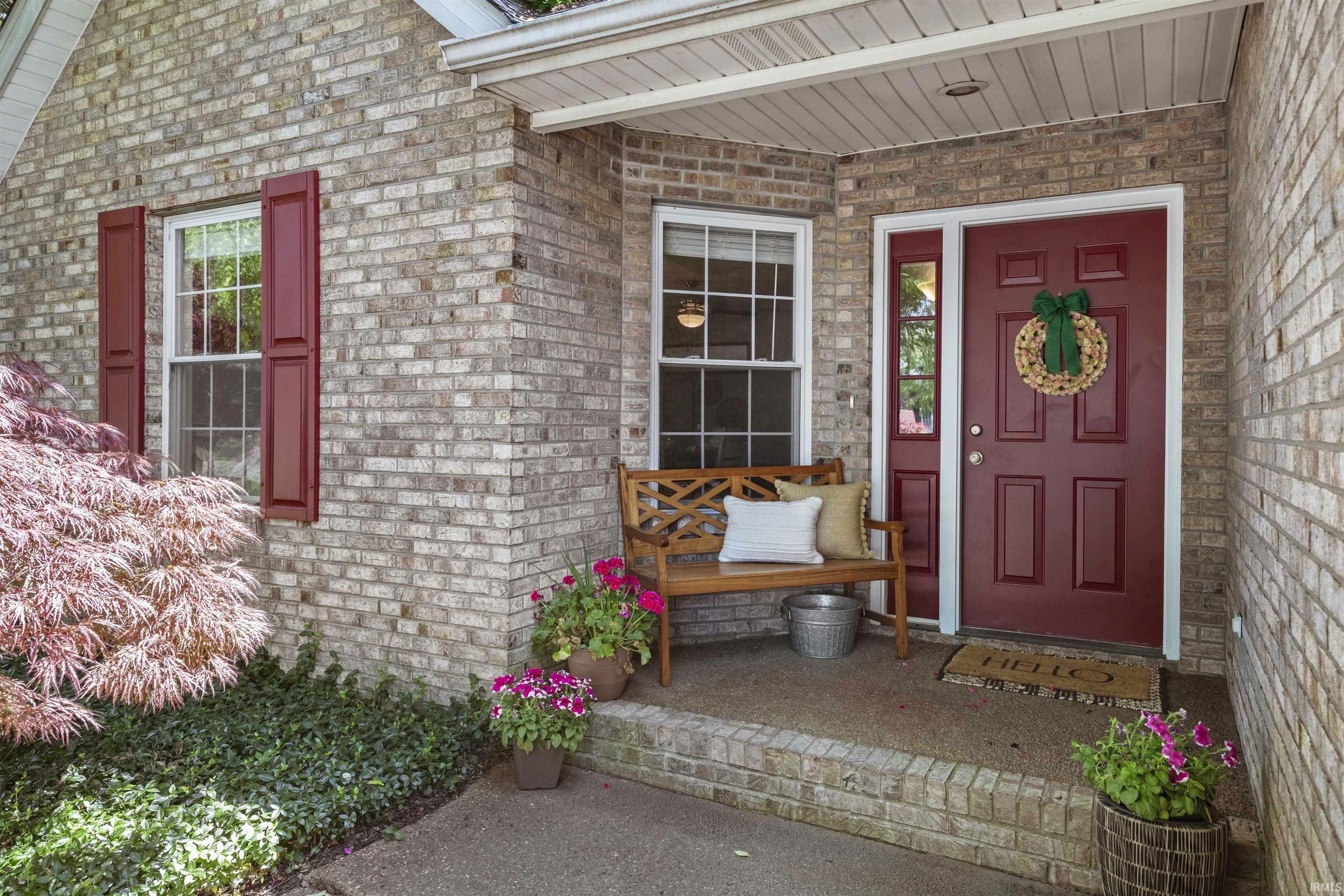 Property Photo: 213 Westbriar Boulevard IN 47630