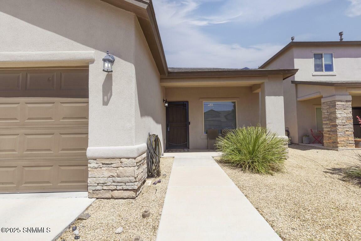 Property Photo: 7134 Redondo Street NM 88012