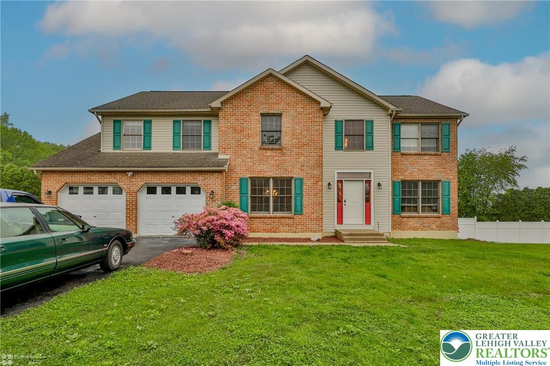 Property Photo: 366 Winter Springs Road PA 18064