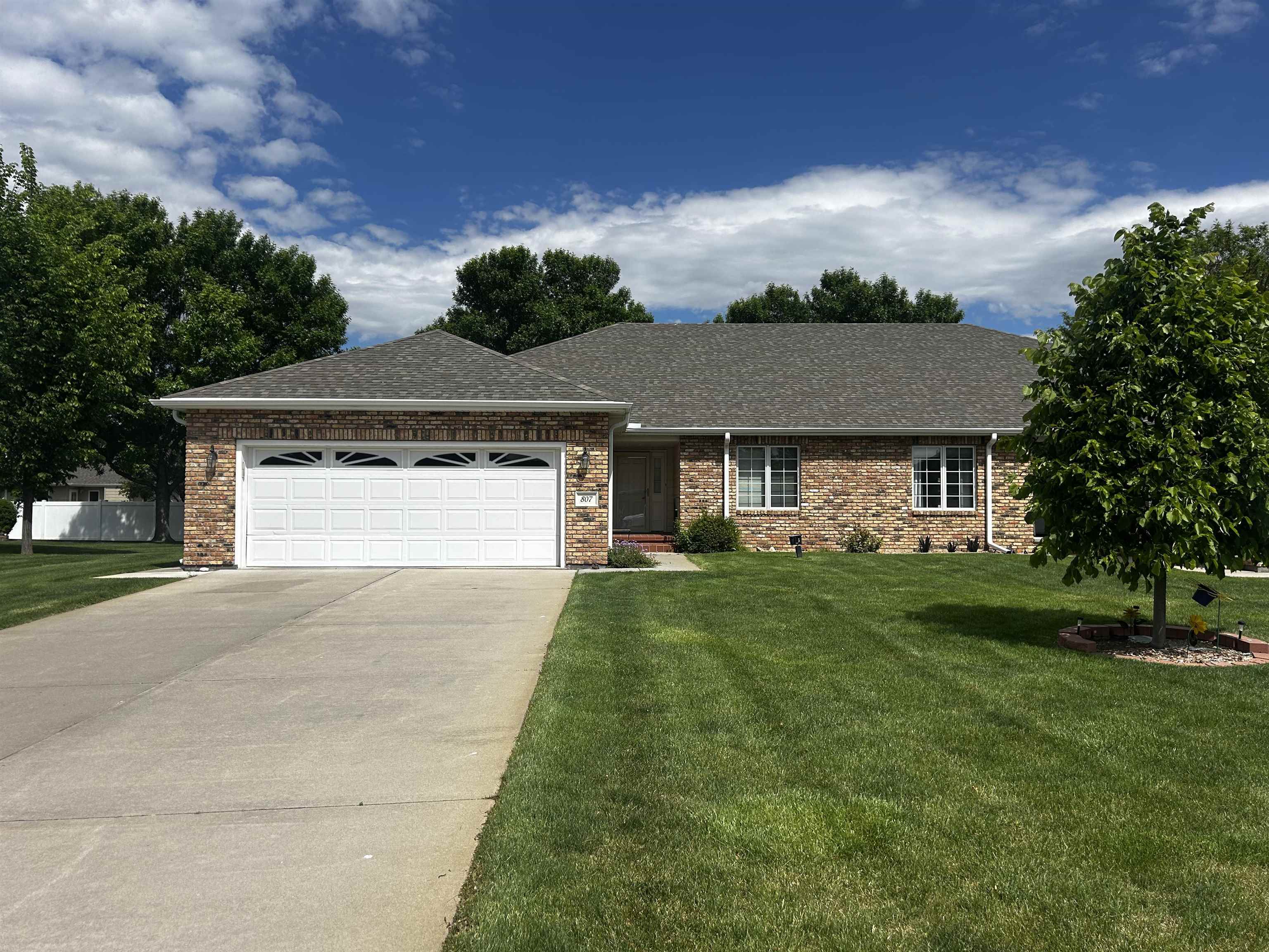 Property Photo:  807 Crane Ct.  NE 69101 