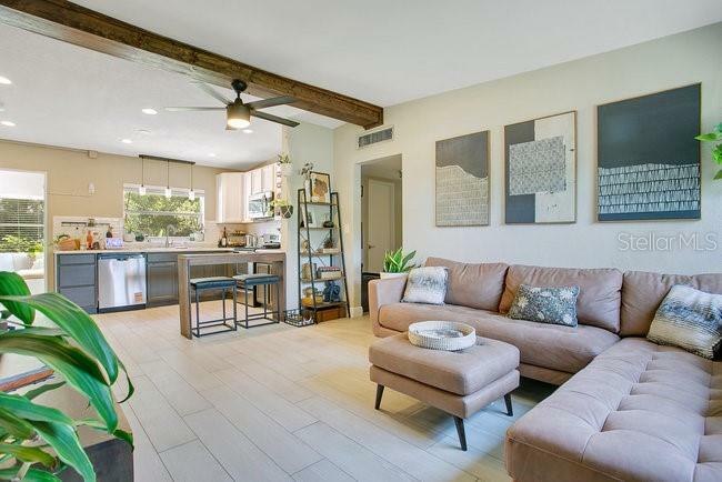 Property Photo: 633 E Church Avenue FL 32750