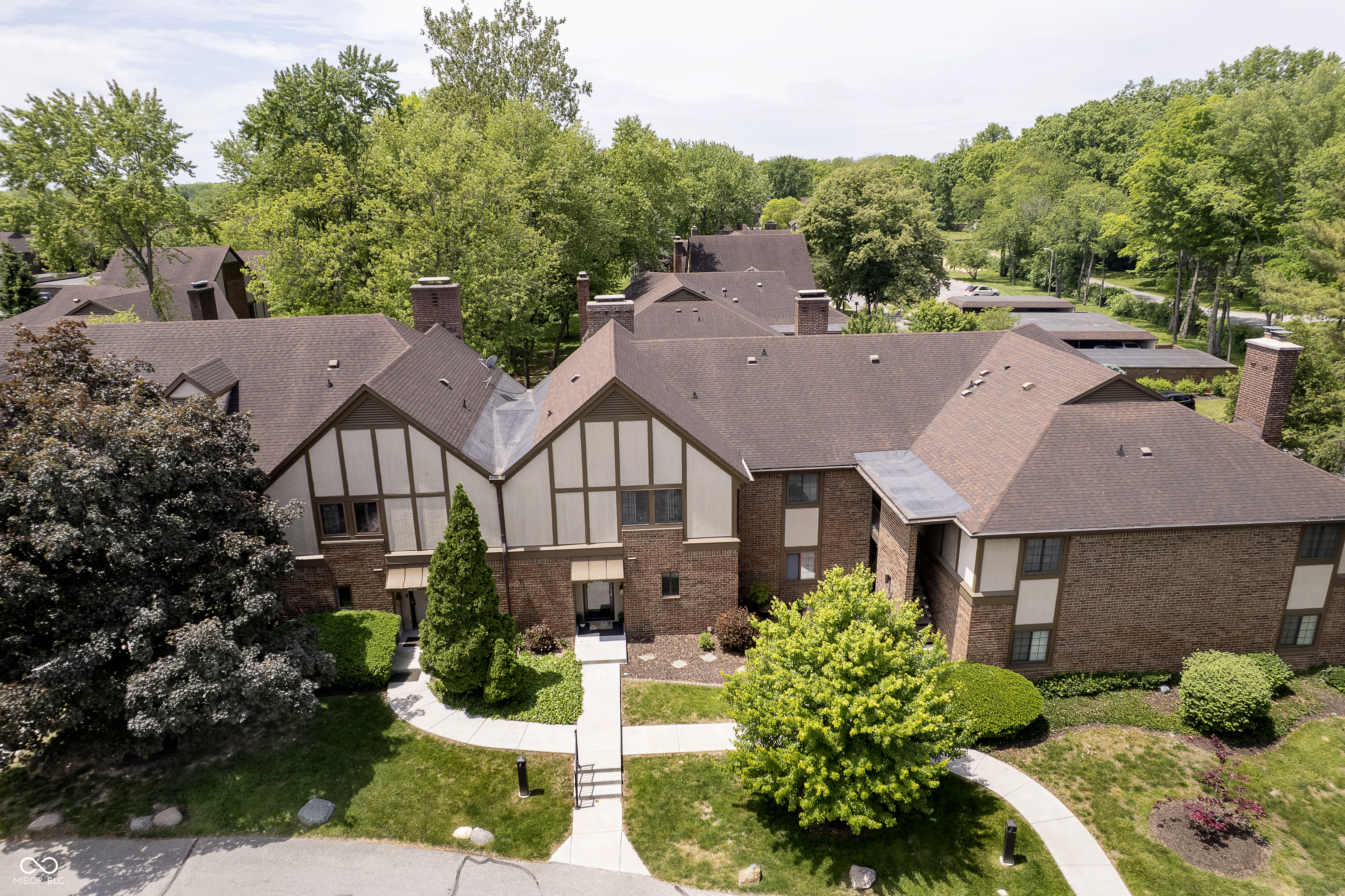 Property Photo: 3852 Knollton Road 3852 IN 46228