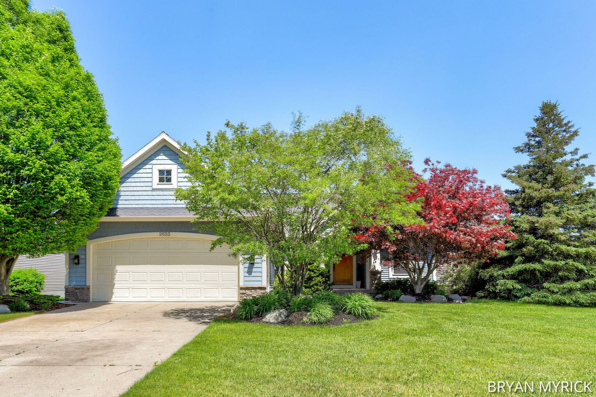 Property Photo: 2655 Hawthorne Court MI 49428