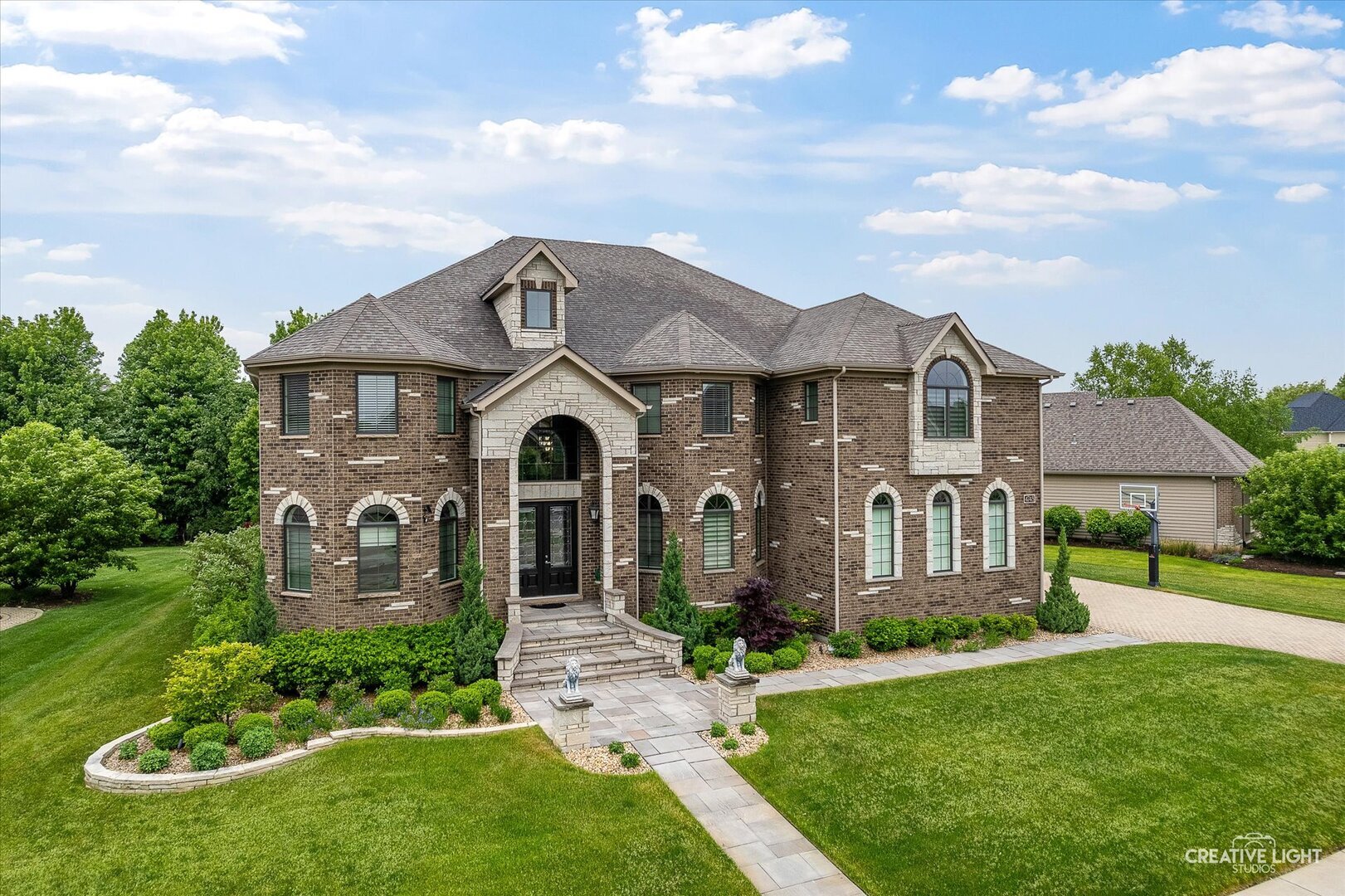 4748 Sassafras Lane  Naperville IL 60564 photo