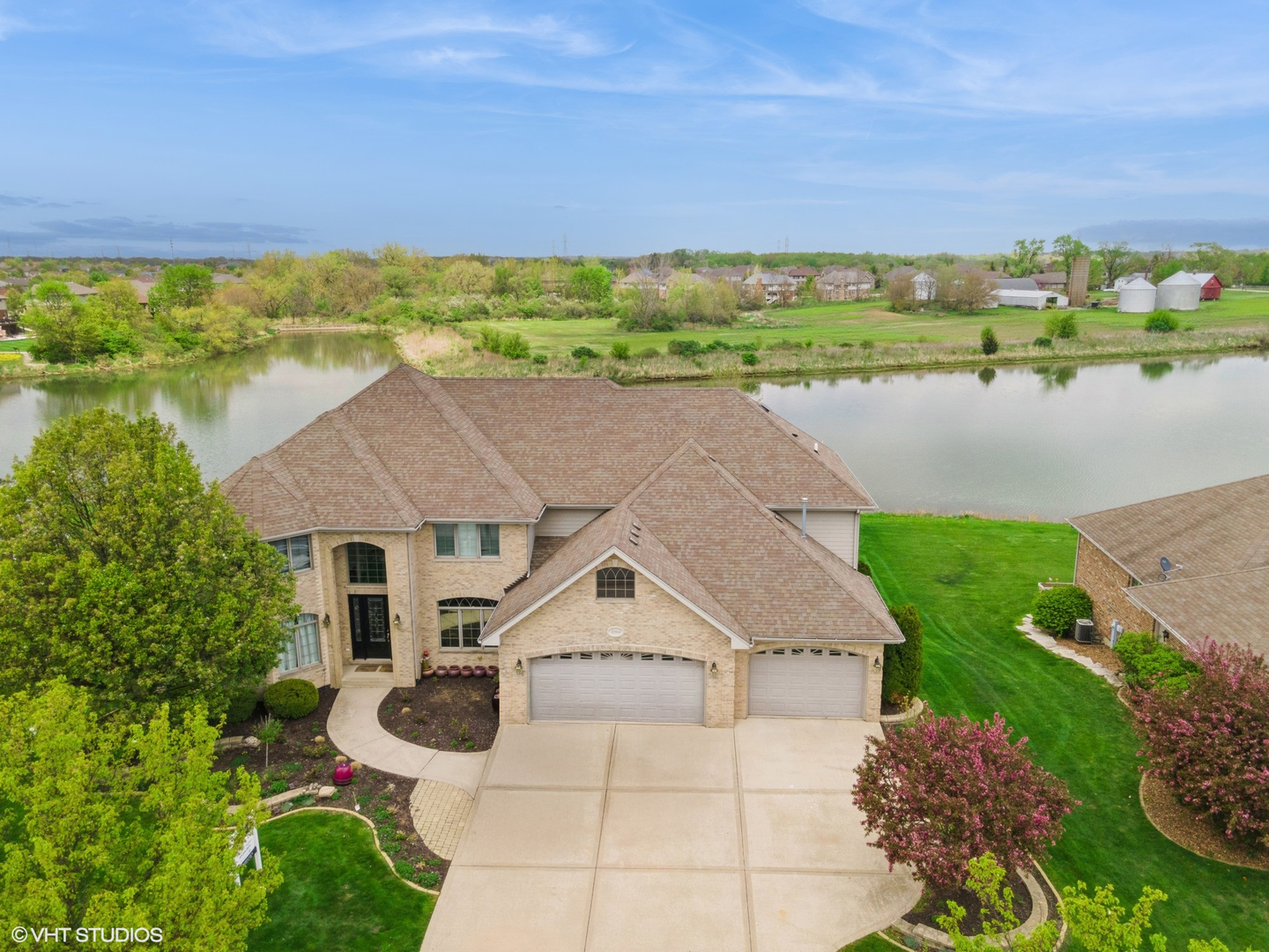 Property Photo: 22844 Lakeview Estates Boulevard IL 60423