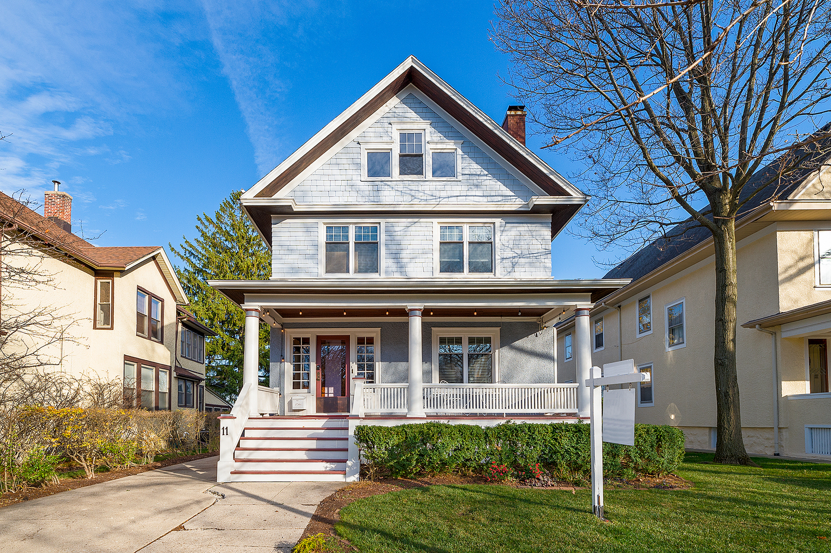 Property Photo:  11 S Catherine Avenue  IL 60525 