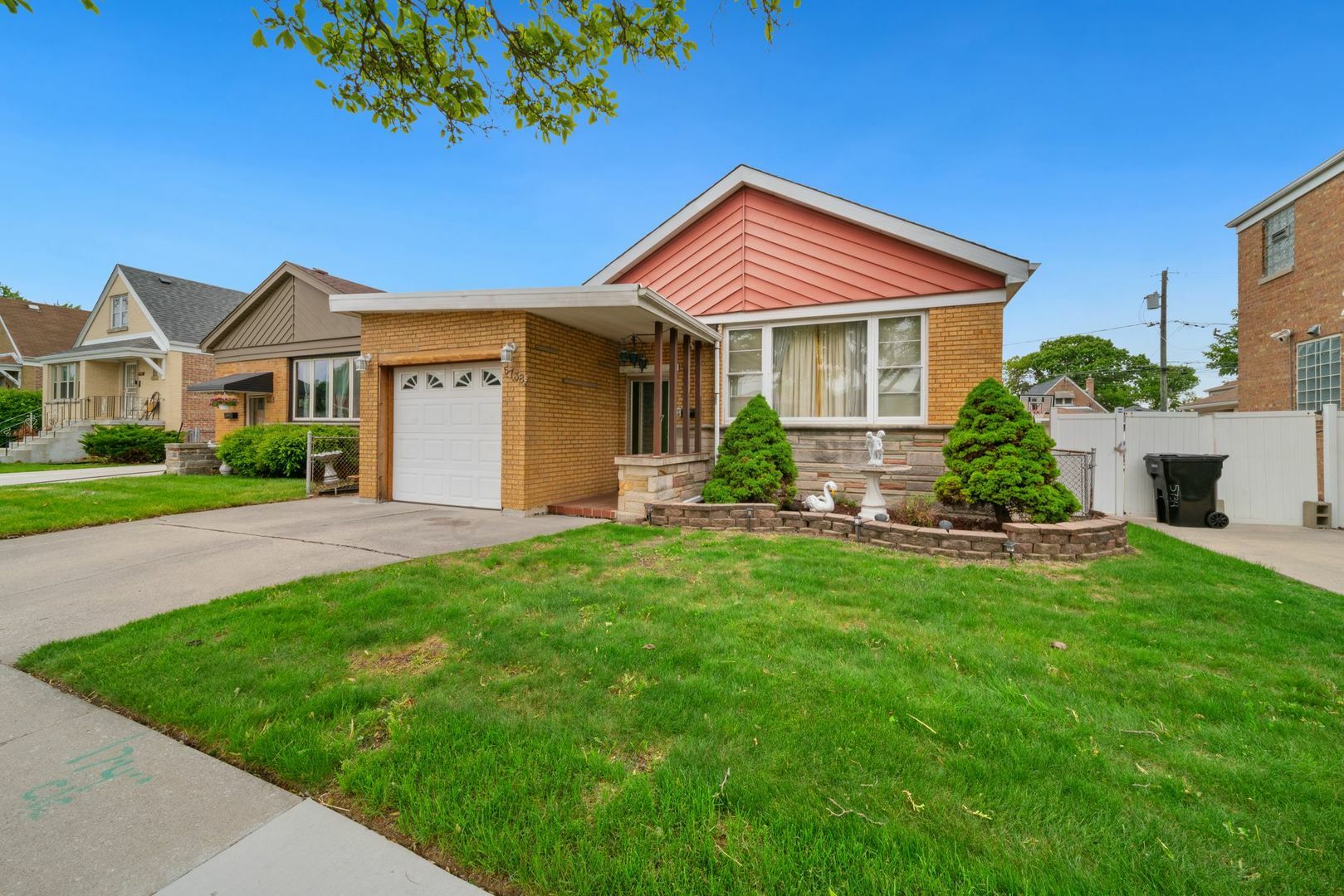 Property Photo: 5738 S Newland Avenue IL 60638