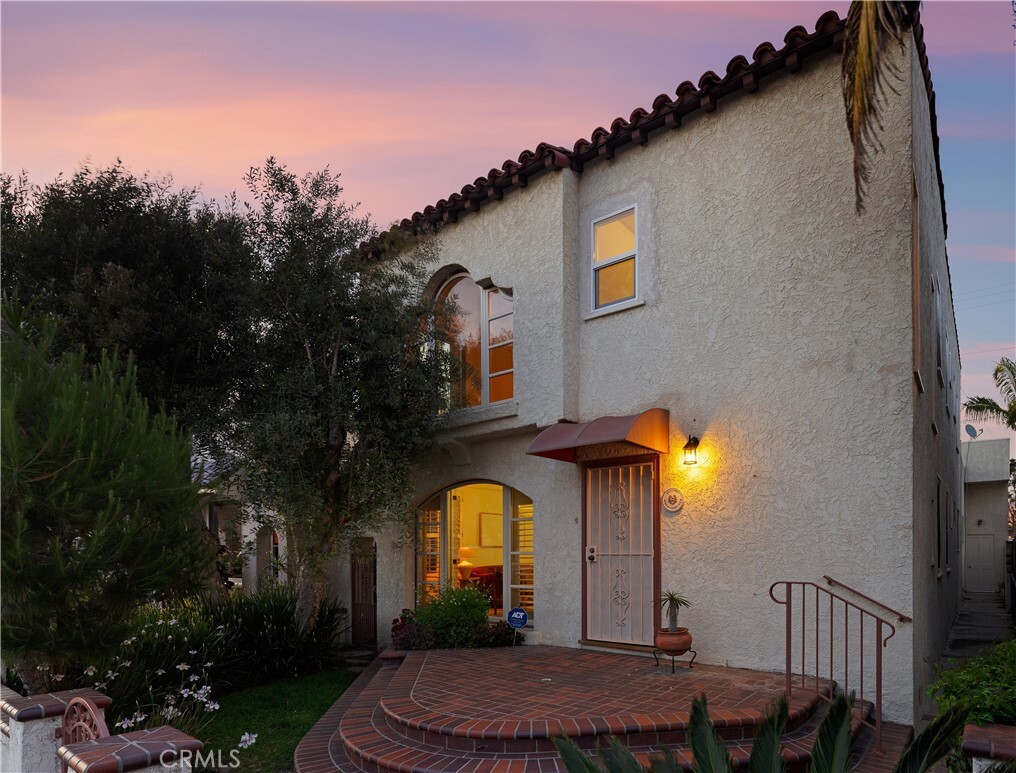 Property Photo: 5745 Campo Walk CA 90803