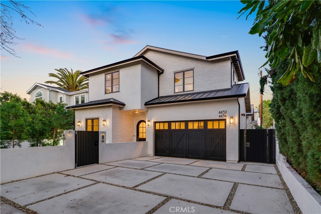Property Photo: 4634 Vesper Avenue CA 91403