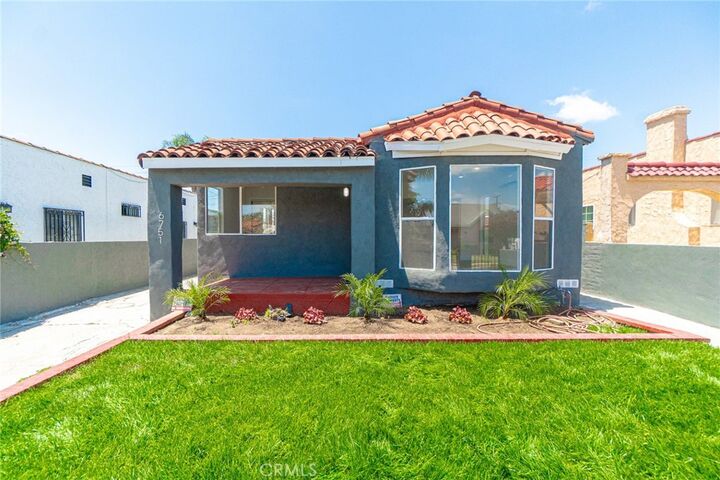 Property Photo:  6751 7th Avenue  CA 90043 