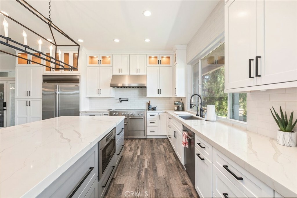 Property Photo: 38855 Bella Vista Road CA 92592