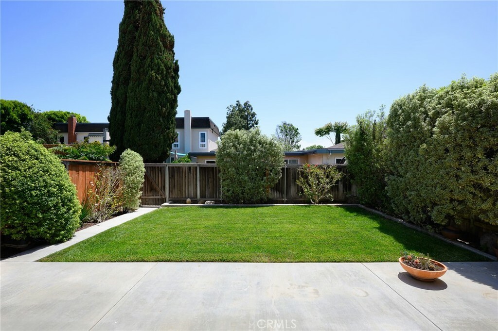 Property Photo: 14 Satinwood Way CA 92612