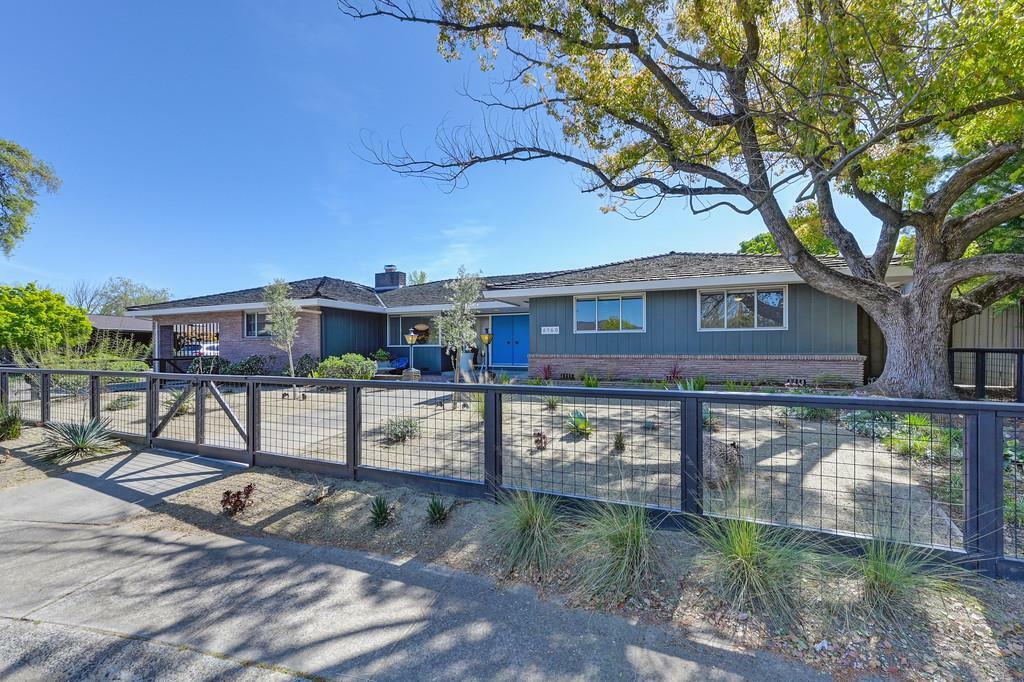 Property Photo: 6160 Wycliffe Way CA 95831