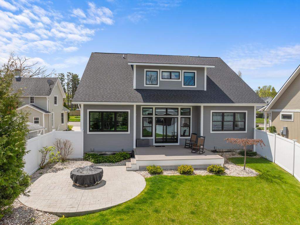 Property Photo: 917 Grove MI 49770