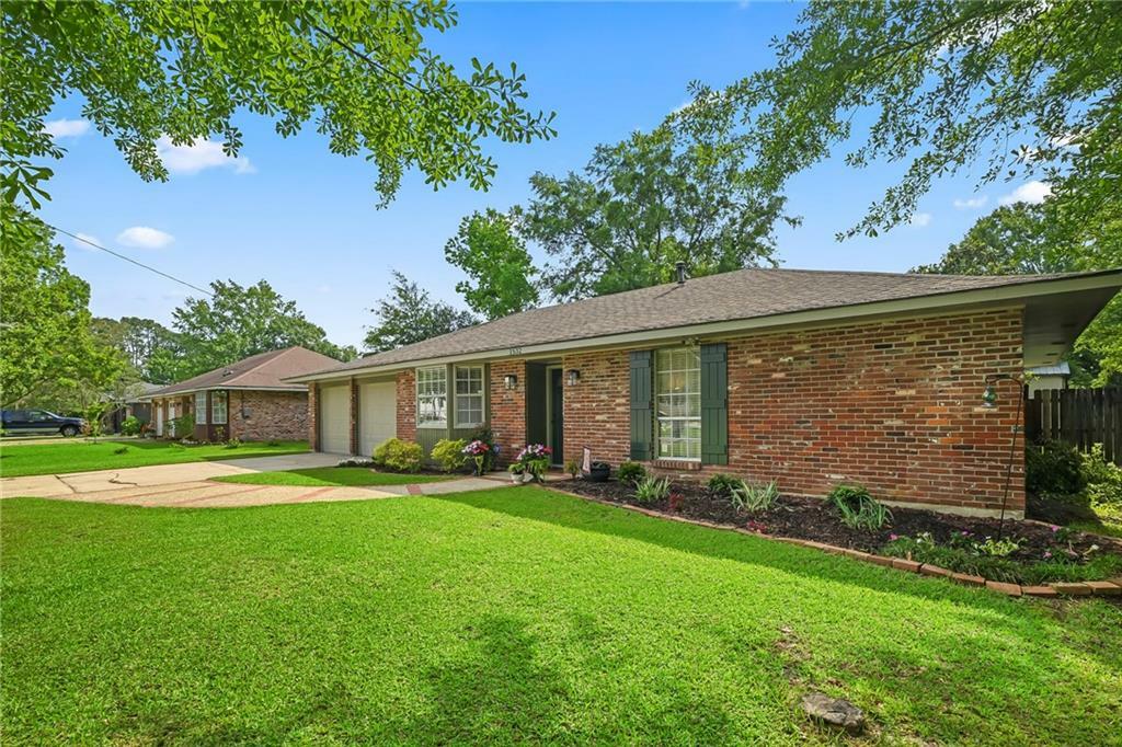 Property Photo: 1532 Broadmoor Drive LA 70458