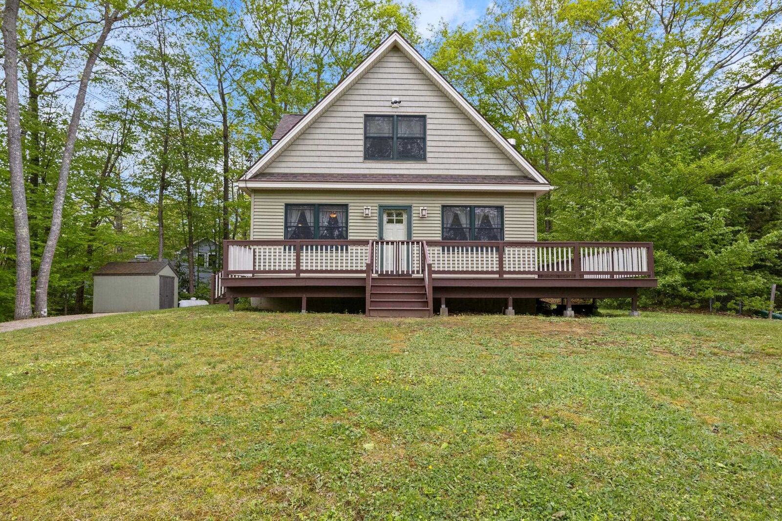 Property Photo: 9 Rangeway Road NH 03225