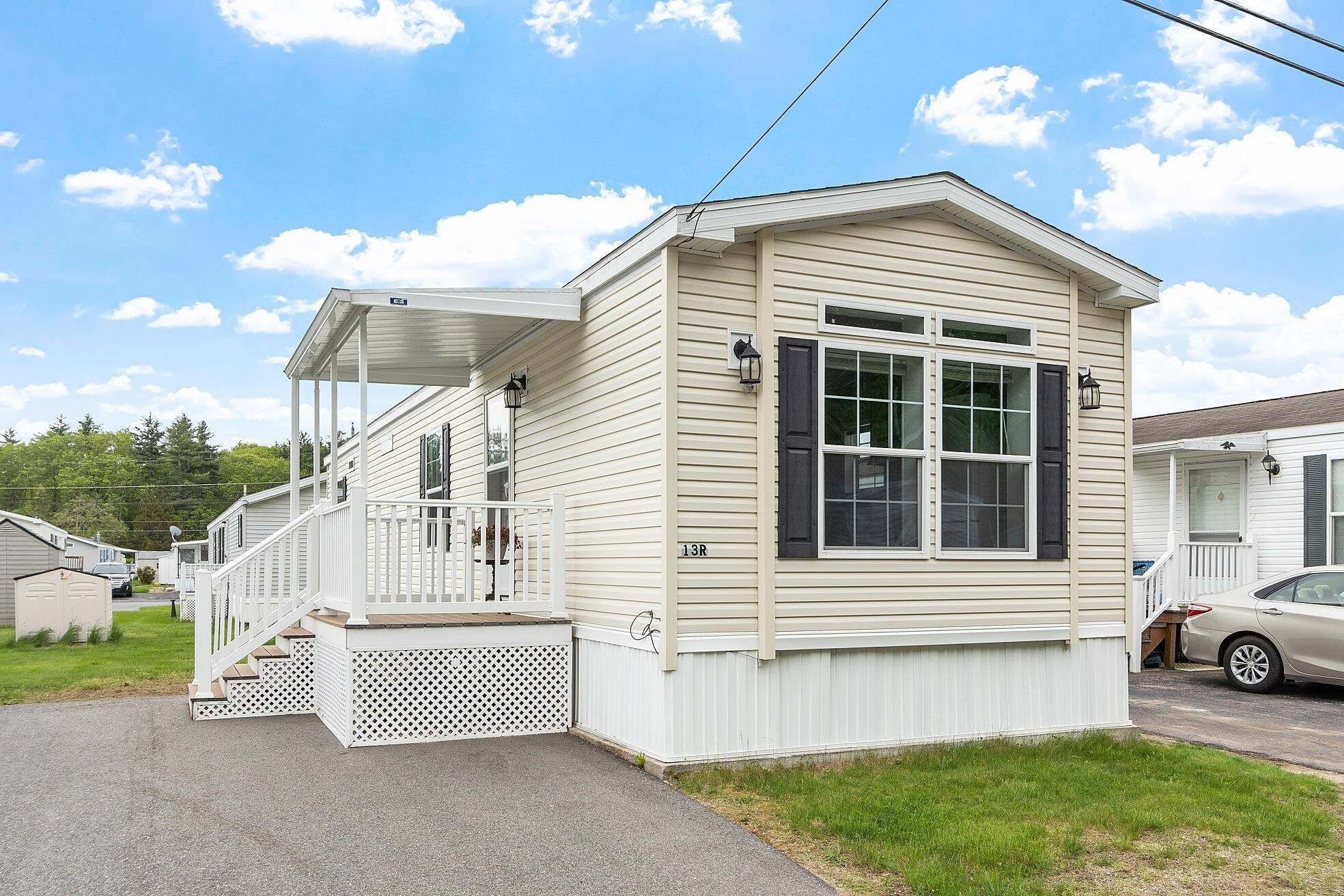 Property Photo: 13R Arrow Drive NH 03079