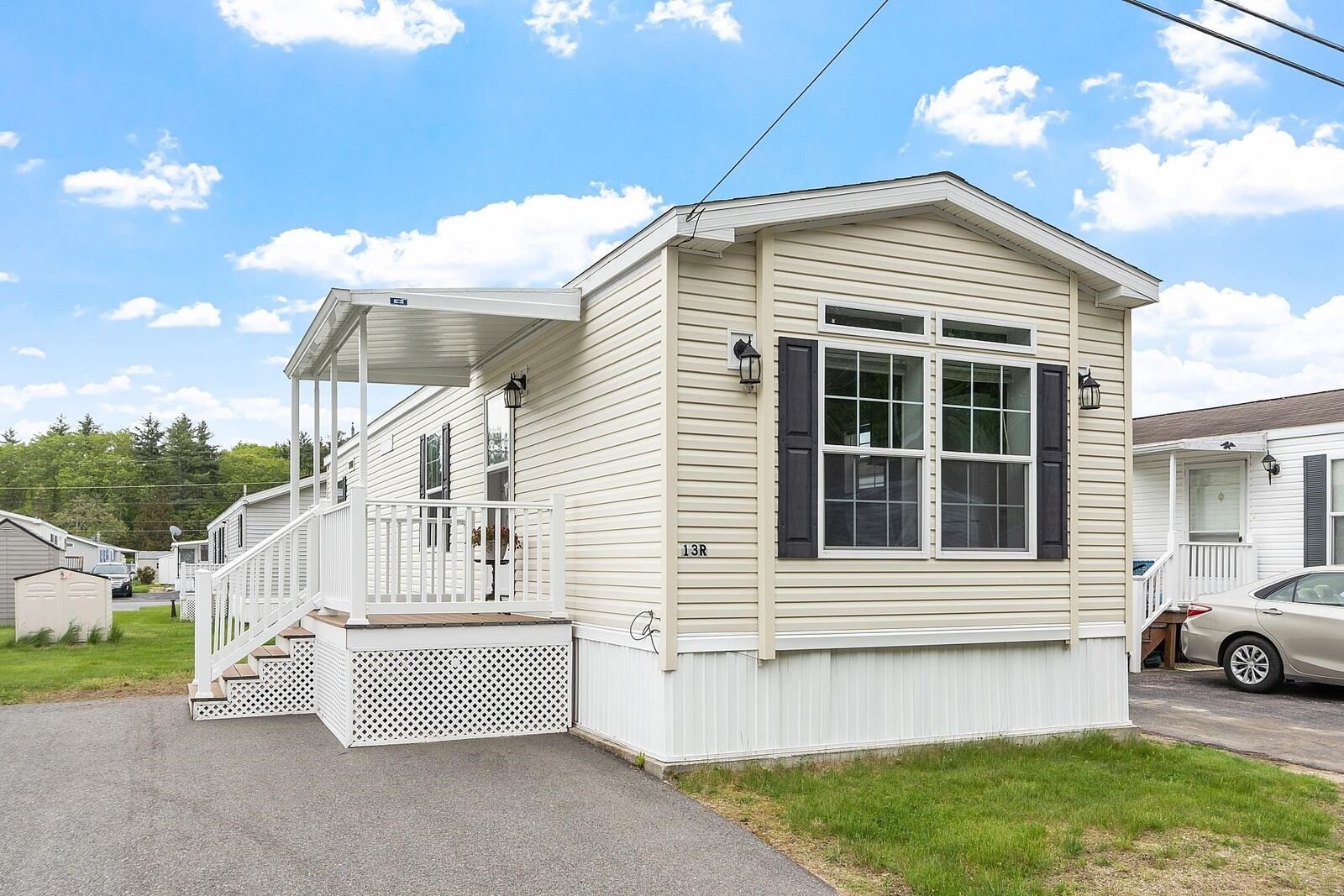 Property Photo: 13R Arrow Drive NH 03079