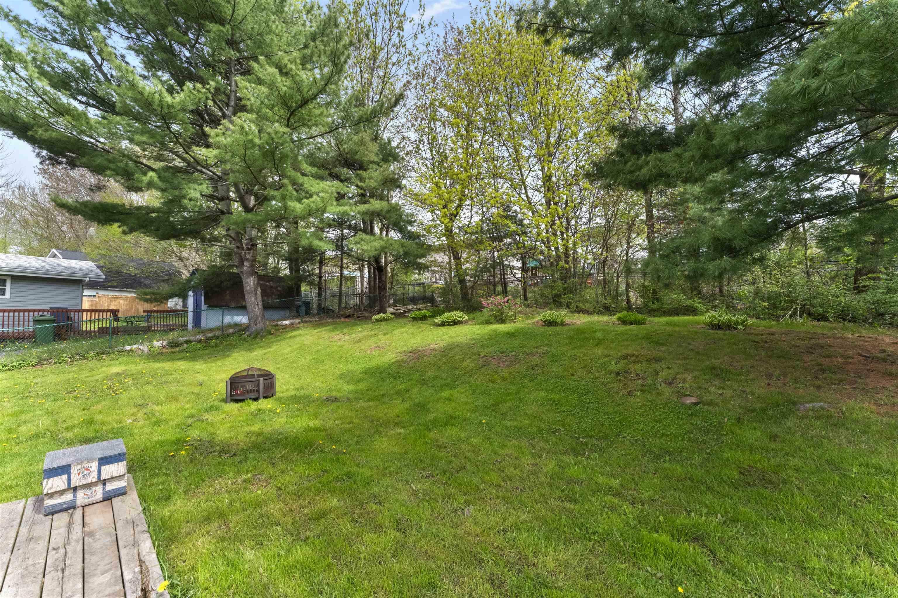Photo de la propriété:  1558 Riverside Drive  NS B4C 2Y7 