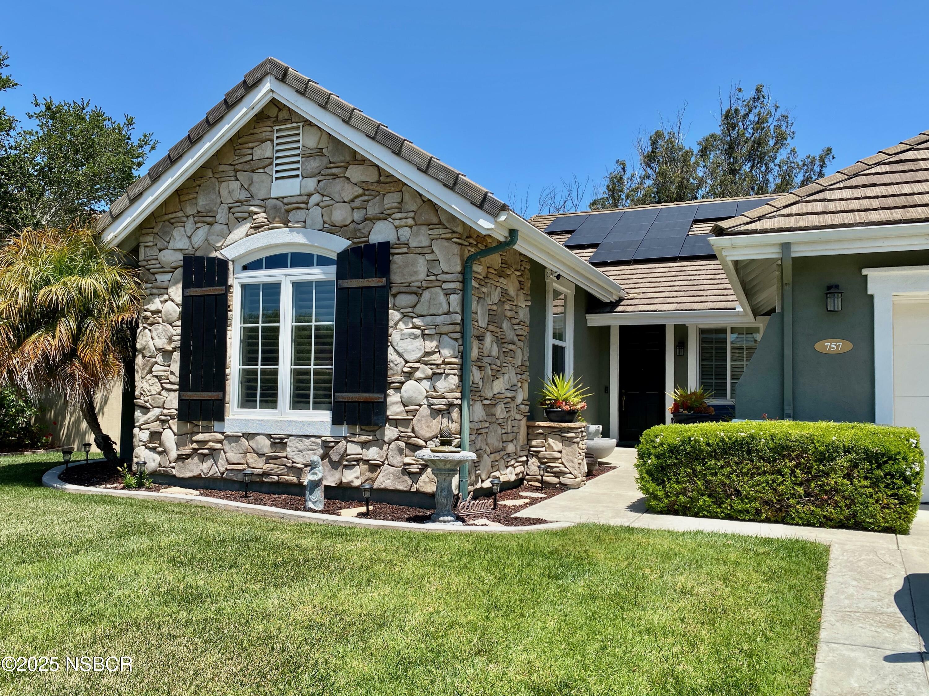 Property Photo: 757 Onstott Road CA 93436
