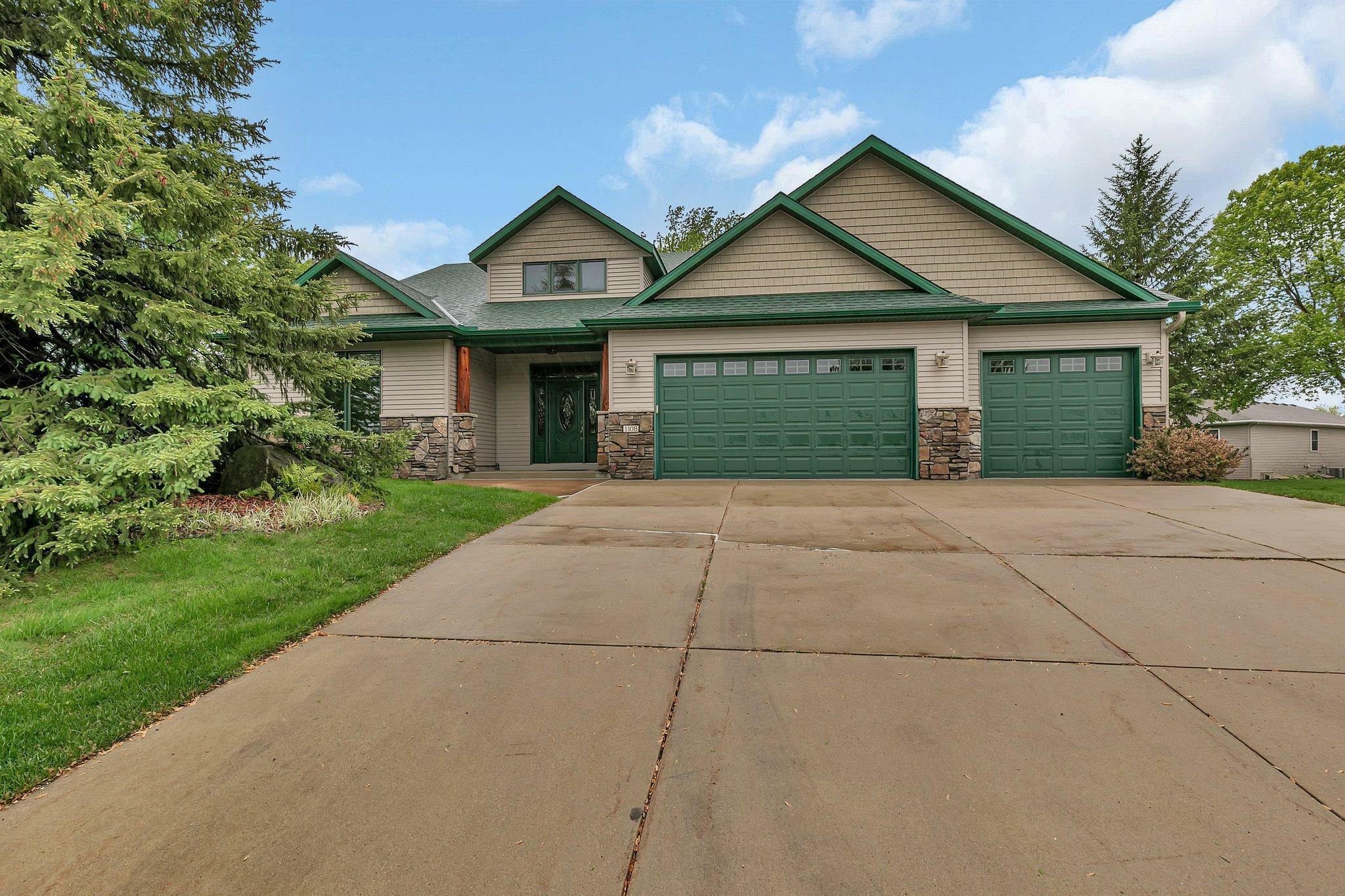 1108 Oak Pond Drive  Sartell MN 56377 photo