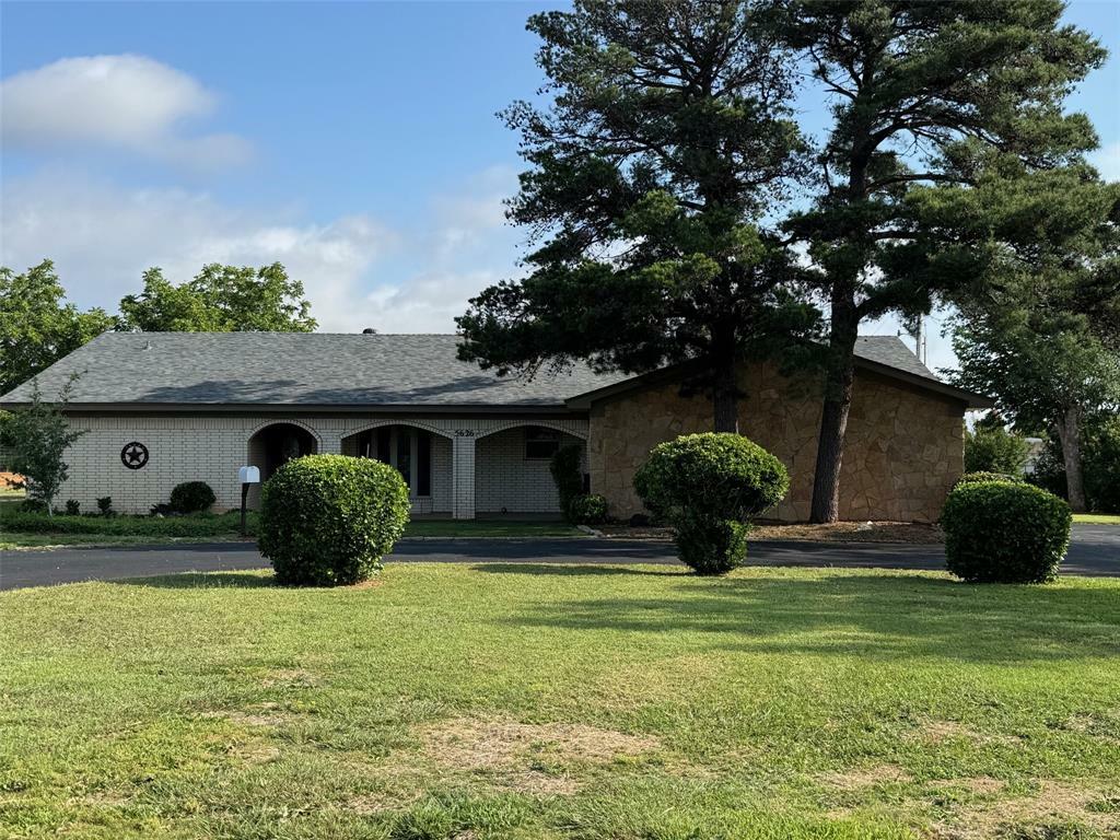 Property Photo: 5626 Meadow Drive TX 79606