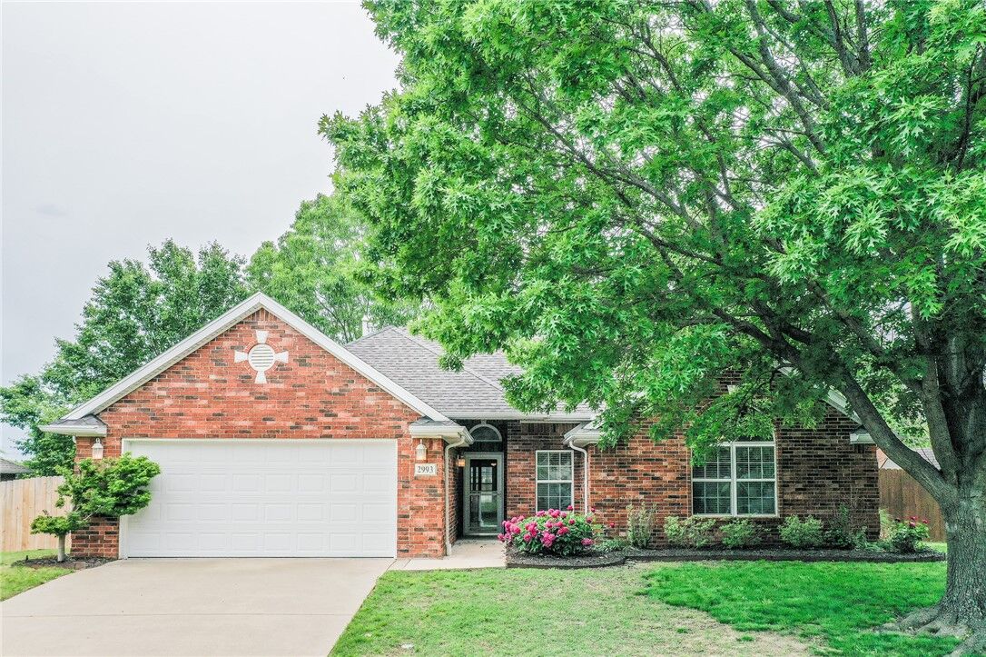 Property Photo:  2993 N Apatite Drive  AR 72704 