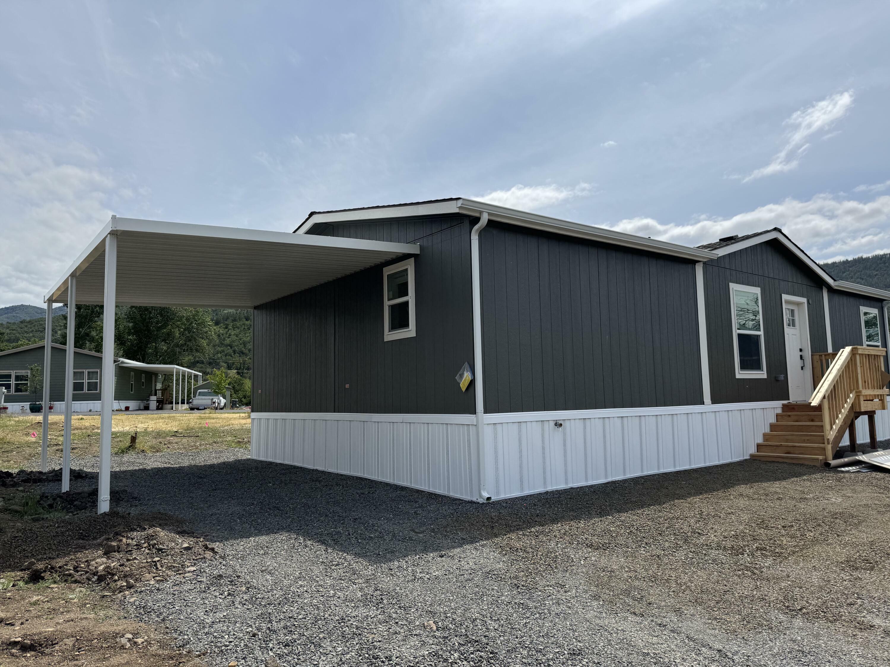 Property Photo: 1 Corral Lane #37 OR 97520
