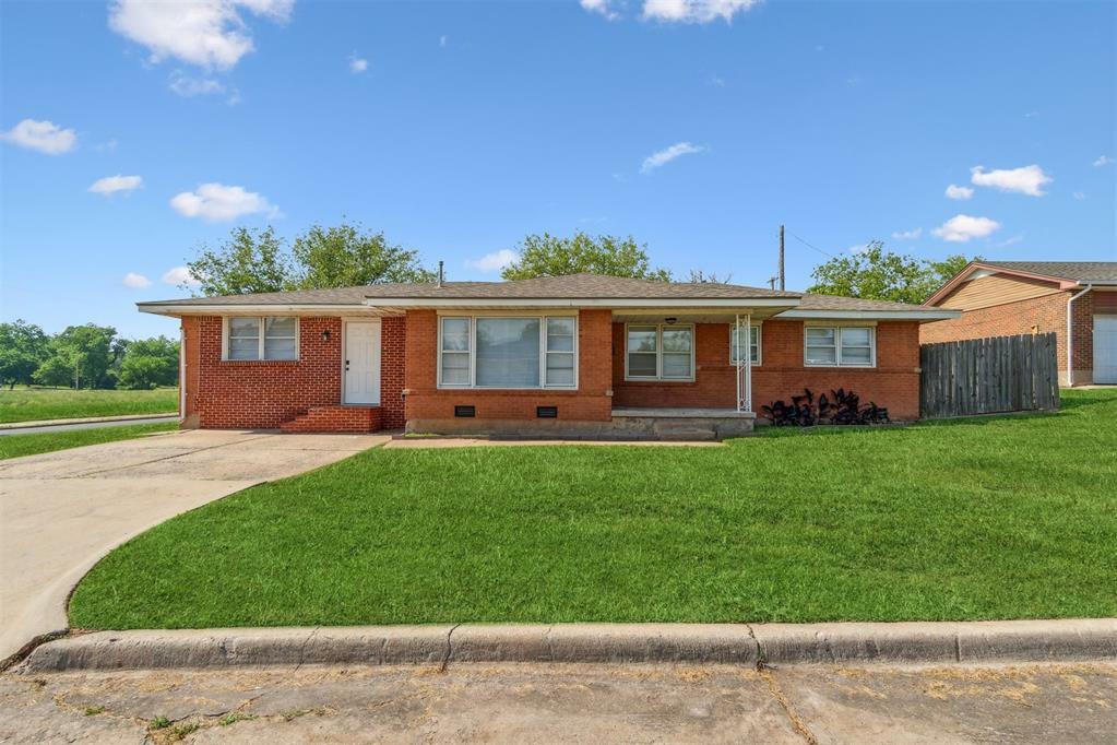 3831 NW Bell Avenue  Lawton OK 73505 photo