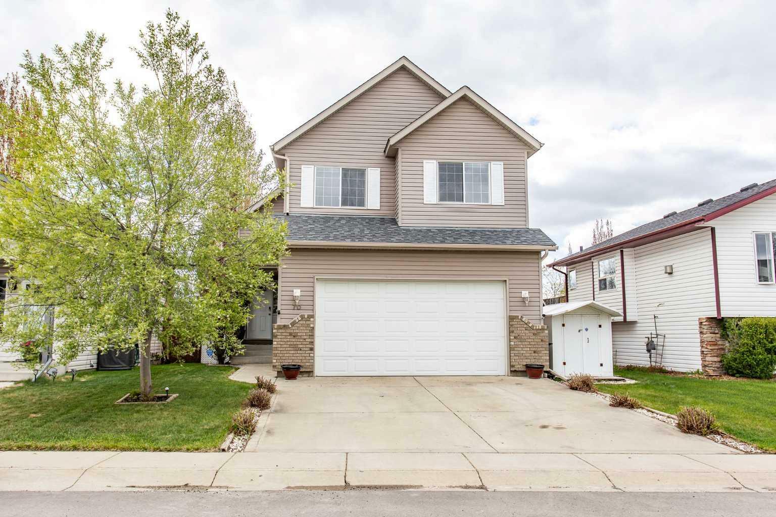 70 Drummond Avenue  Red Deer AB T4R 3E2 photo