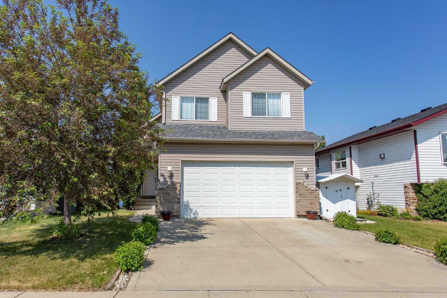 Property Photo: 70 Drummond Avenue AB T4R 3E2