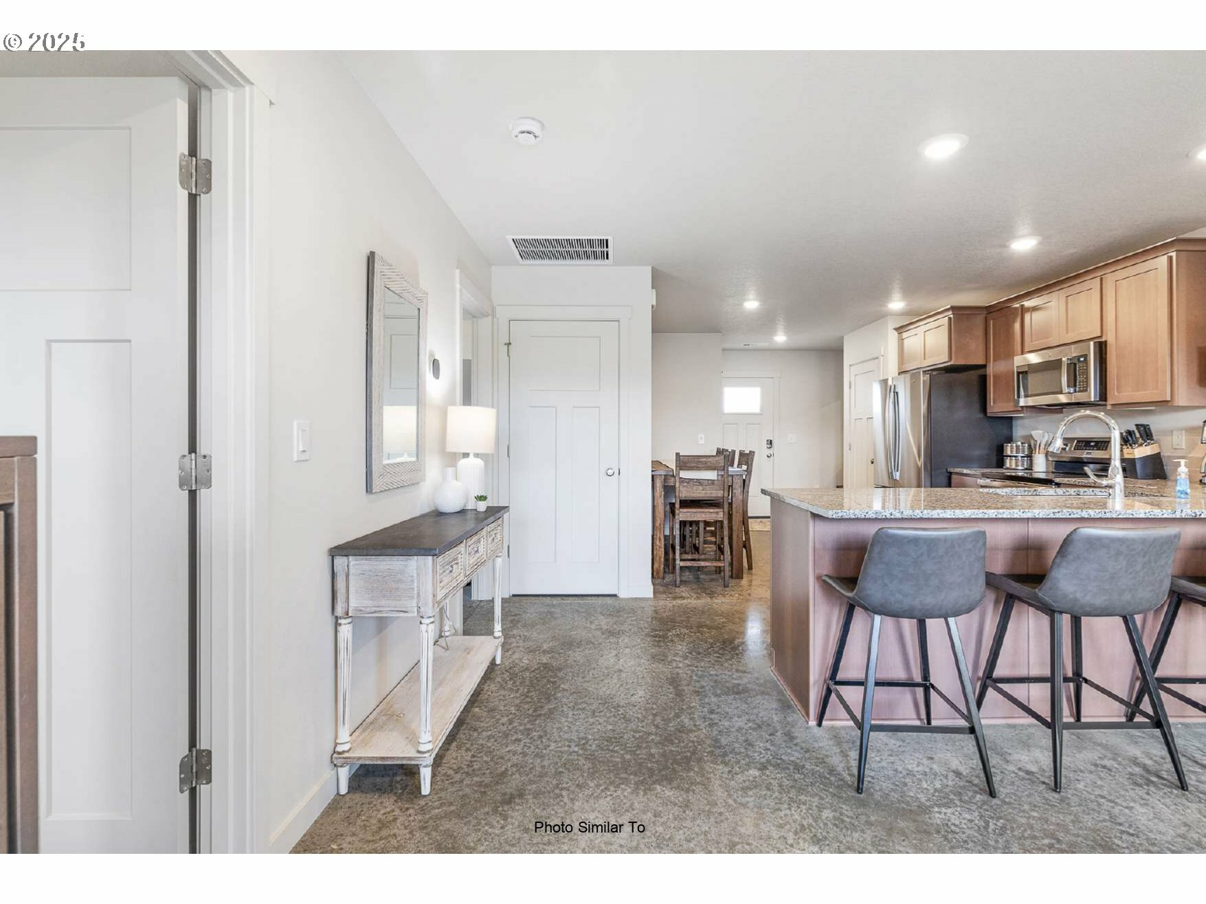 Property Photo: 817 NE 11th St OR 97838